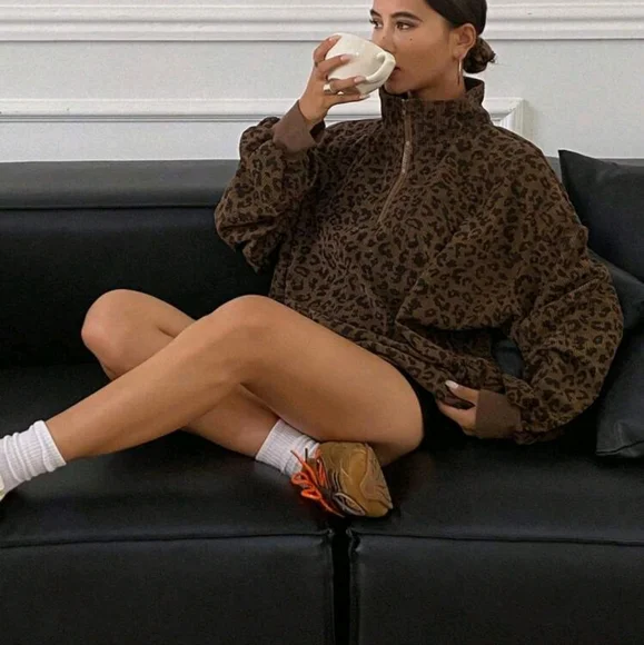 Women Casual Zip Up Front Long Sleeve Leopard Print Sweatshirt - Picture 4 of 4